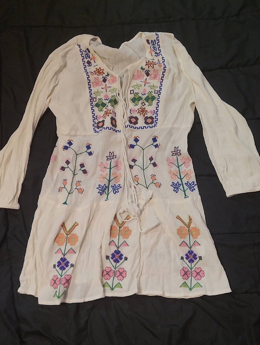 Gianni Bini Embroied Boho Tunic Cover Up in Ivory with Multi-Color Floral Detail